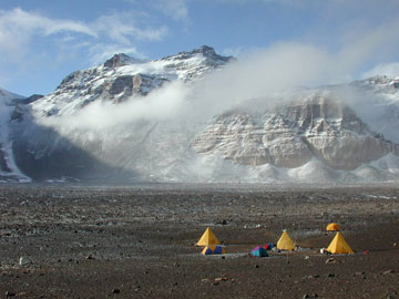 Photograph of Beacon Valley field camp, located in the Dry Valleys of southern Victoria Land